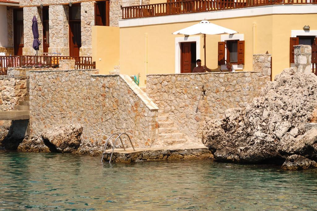 Villa Amalia Chalki Town Exteriör bild