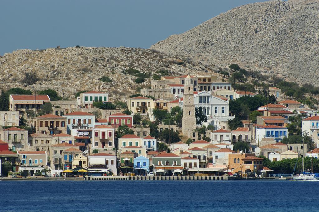 Villa Amalia Chalki Town Exteriör bild