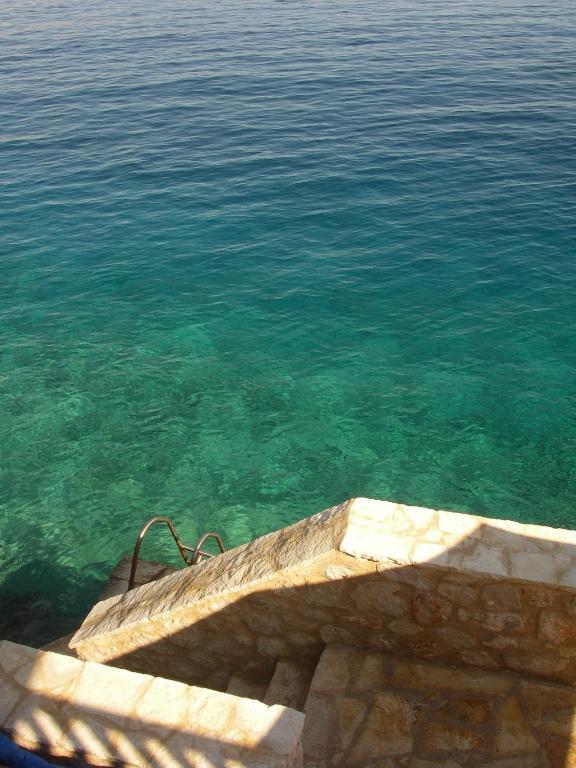 Villa Amalia Chalki Town Exteriör bild